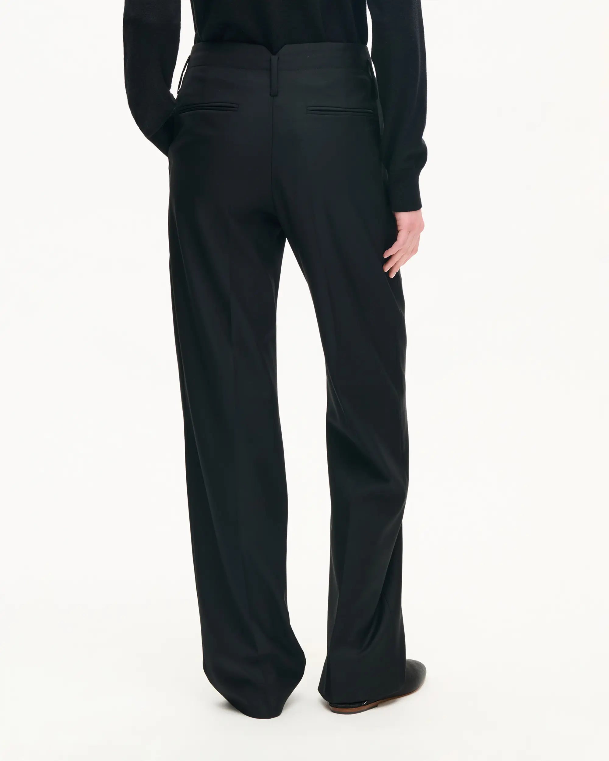 Pantalon droit en laine vierge